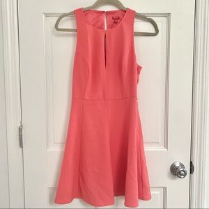 GUESS Mini Dress - XS / Pink